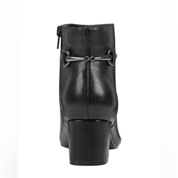 Bandolino Masie Block Heel Leather Ankle Boots Buckle Detail Fall Booties 9.5 - Picture 2 of 13